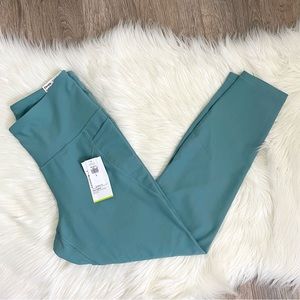Old Navy Seafoam Powersoft 7/8 Leggings